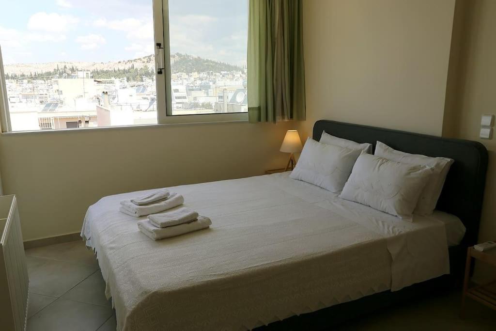 Fly Me To The Moon! Apartment Athens Exterior photo